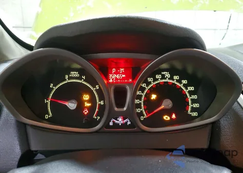 2013 Ford Fiesta Se z USA, uszkodzony, nr VIN 3FADP4EJ8DM103441